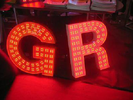  遂平LED发光字常见的安装误区。